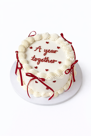 Cream Frosted Anniversary Cake for Couples